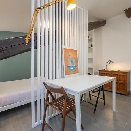 Apartamento Xenia - Elegant Penthouse In Fiera Area Milão