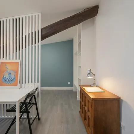 Xenia - Elegant Penthouse In Fiera Area Milão