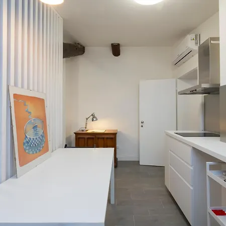 Xenia - Elegant Penthouse In Fiera Area * 밀라노
